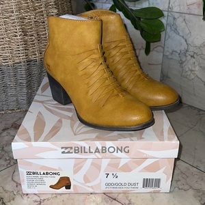 Billabong Gold Dust boots Brand new, with box.